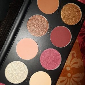 Ace Beaute Grandiose eyeshadow palette